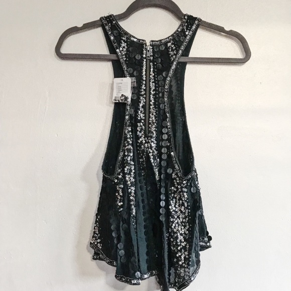 Pins & Needles Shimmer Sequin Top - Picture 3 of 5